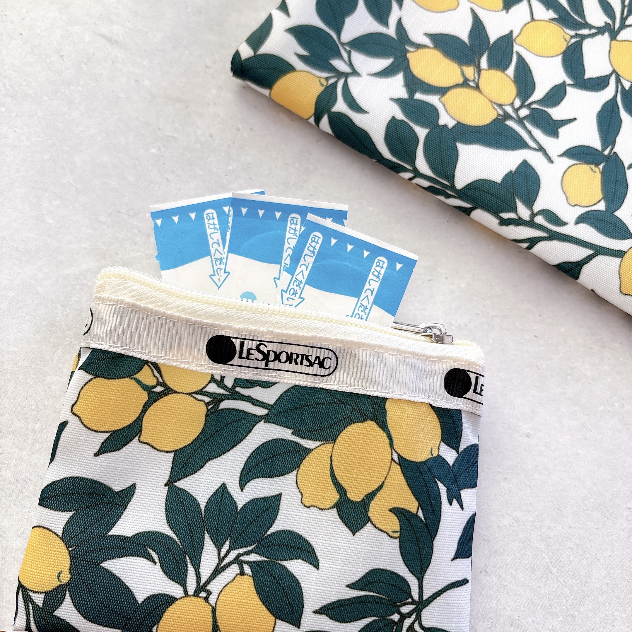 レスポレモン柄ポーチミニ