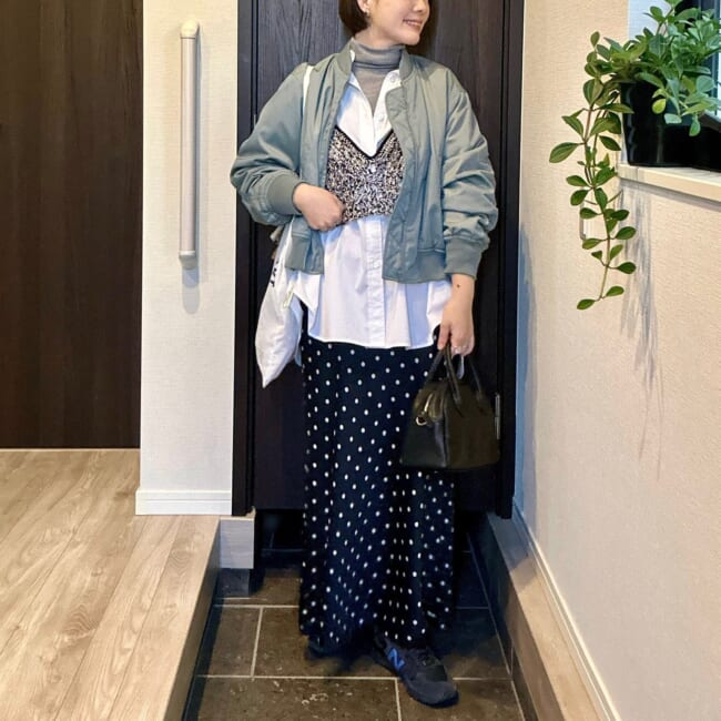 【30代ママコーデ】ニットビスチェでスタイルアップ｜最高気温11度の154cmコーデ