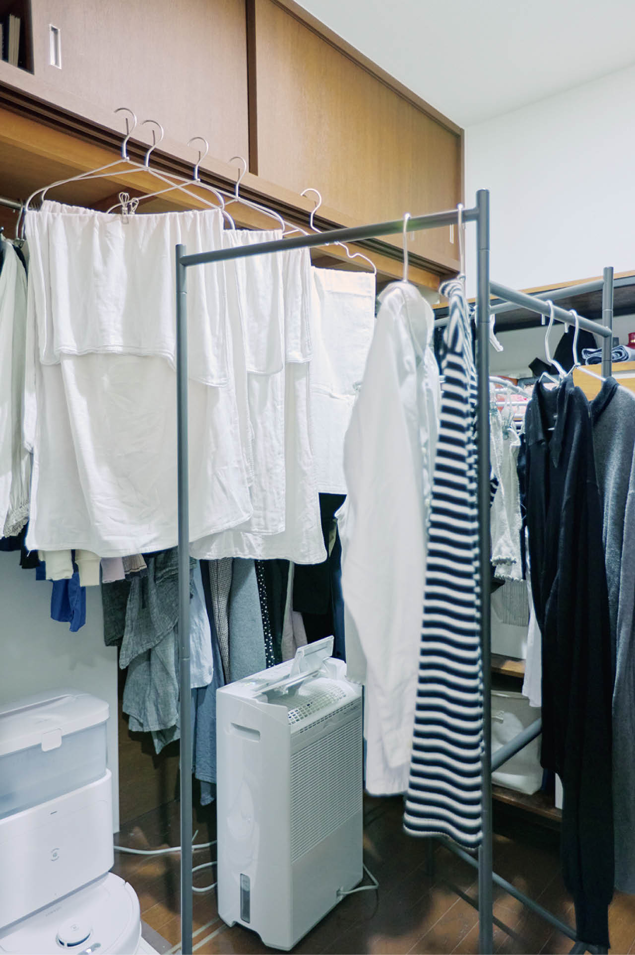 雨の日はファミクロに除湿機を置いて乾燥