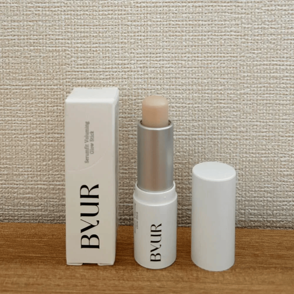 ByUR「セラムフィット ボリューミング グロースティック 00パール」