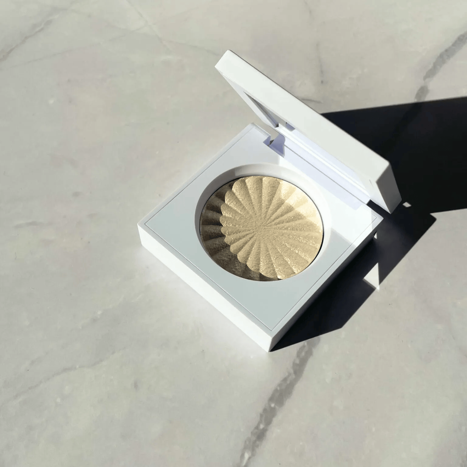 OFRA「ミニハイライター」オーロラ系