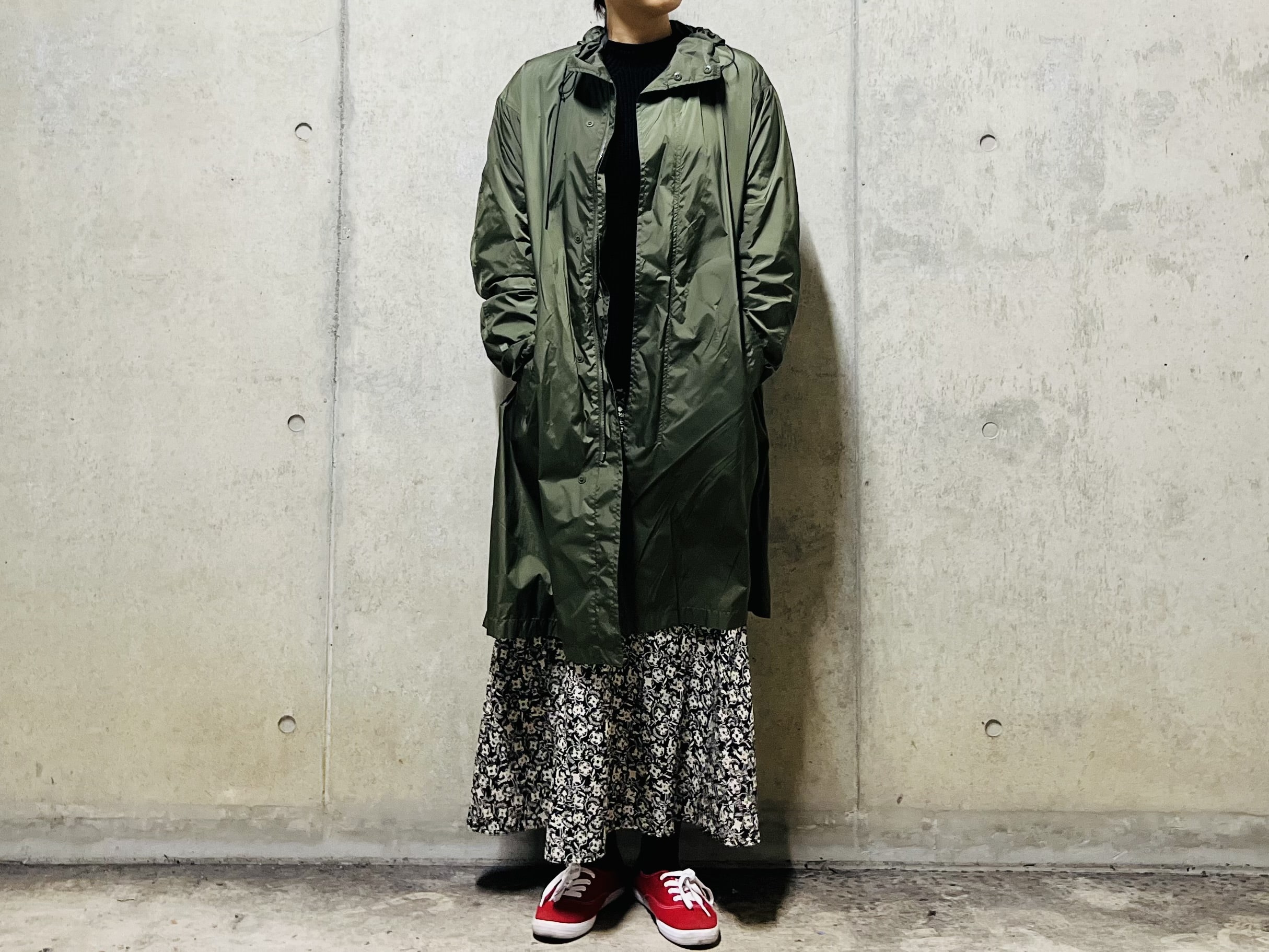 【40代コーデ】「カーキの辛口アウター」で春の甘口ミックスコーデ TB icoco