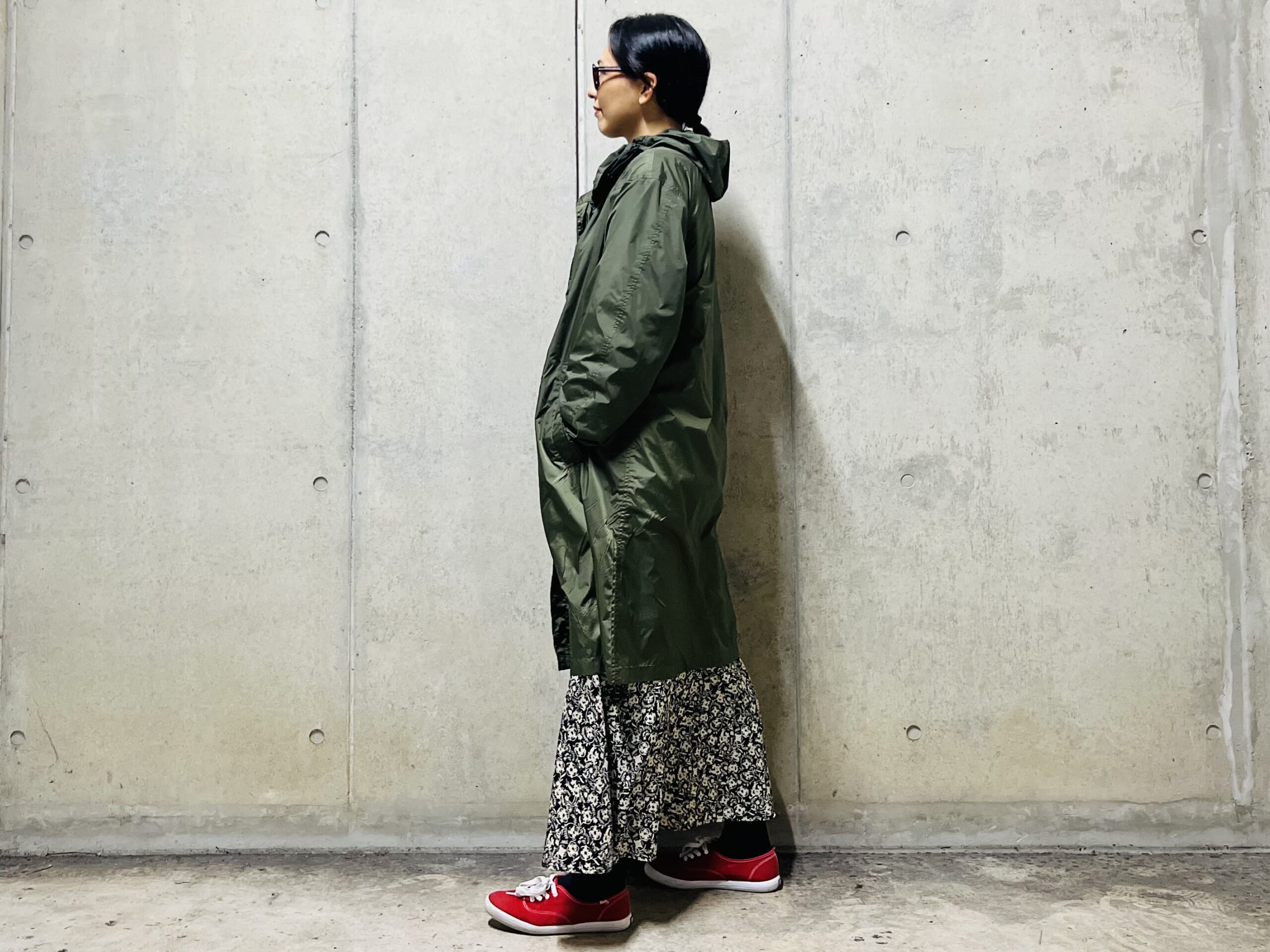 【40代コーデ】「カーキの辛口アウター」で春の甘口ミックスコーデ TB icoco