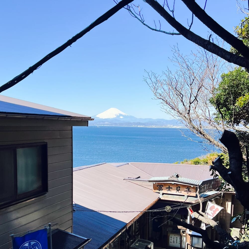江の島　富士見亭 富士山