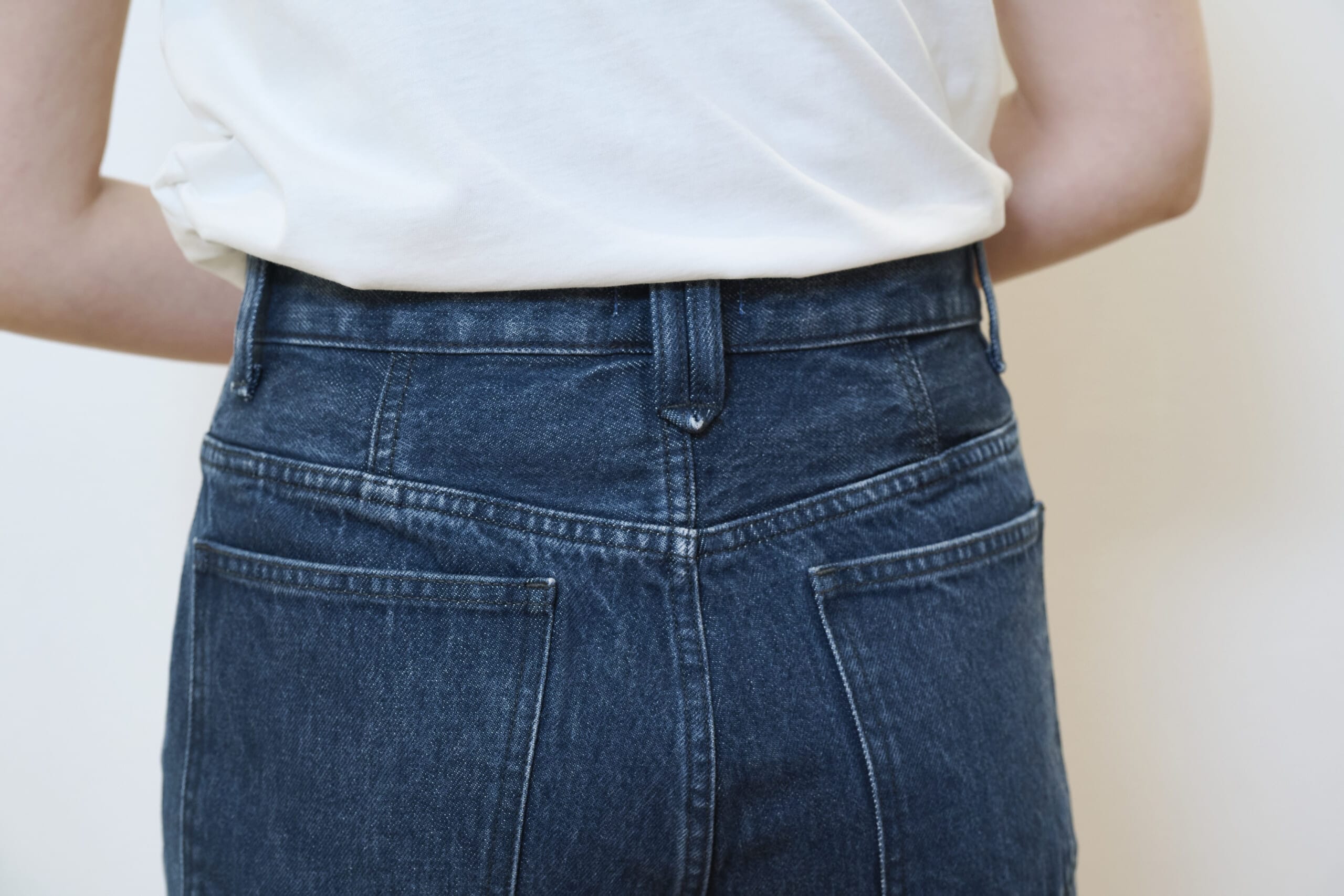 ユニクロ ユー　ハイライズレギュラージーンズのベルトループ