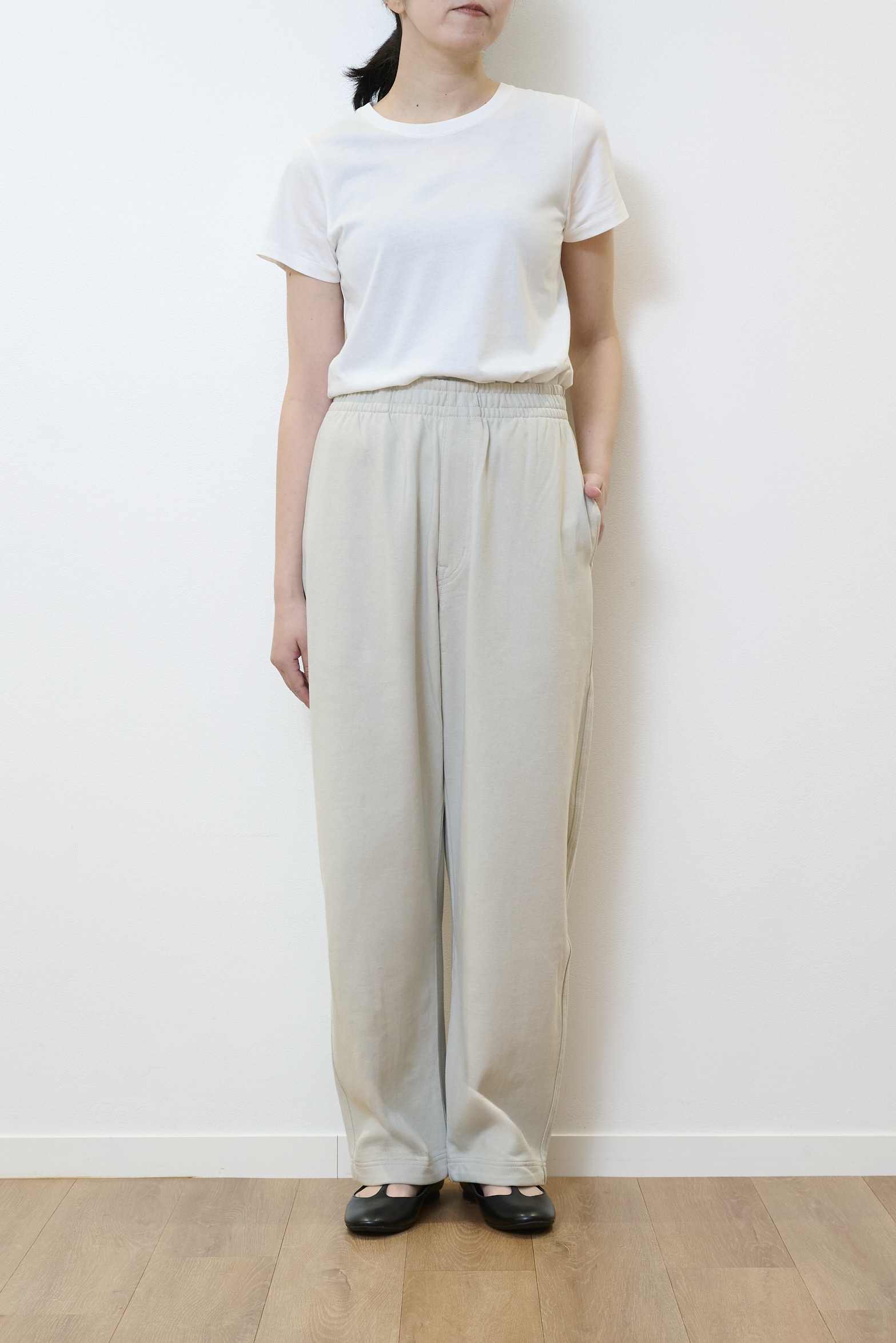 ユニクロ ユー　スウェットカーブパンツを試着