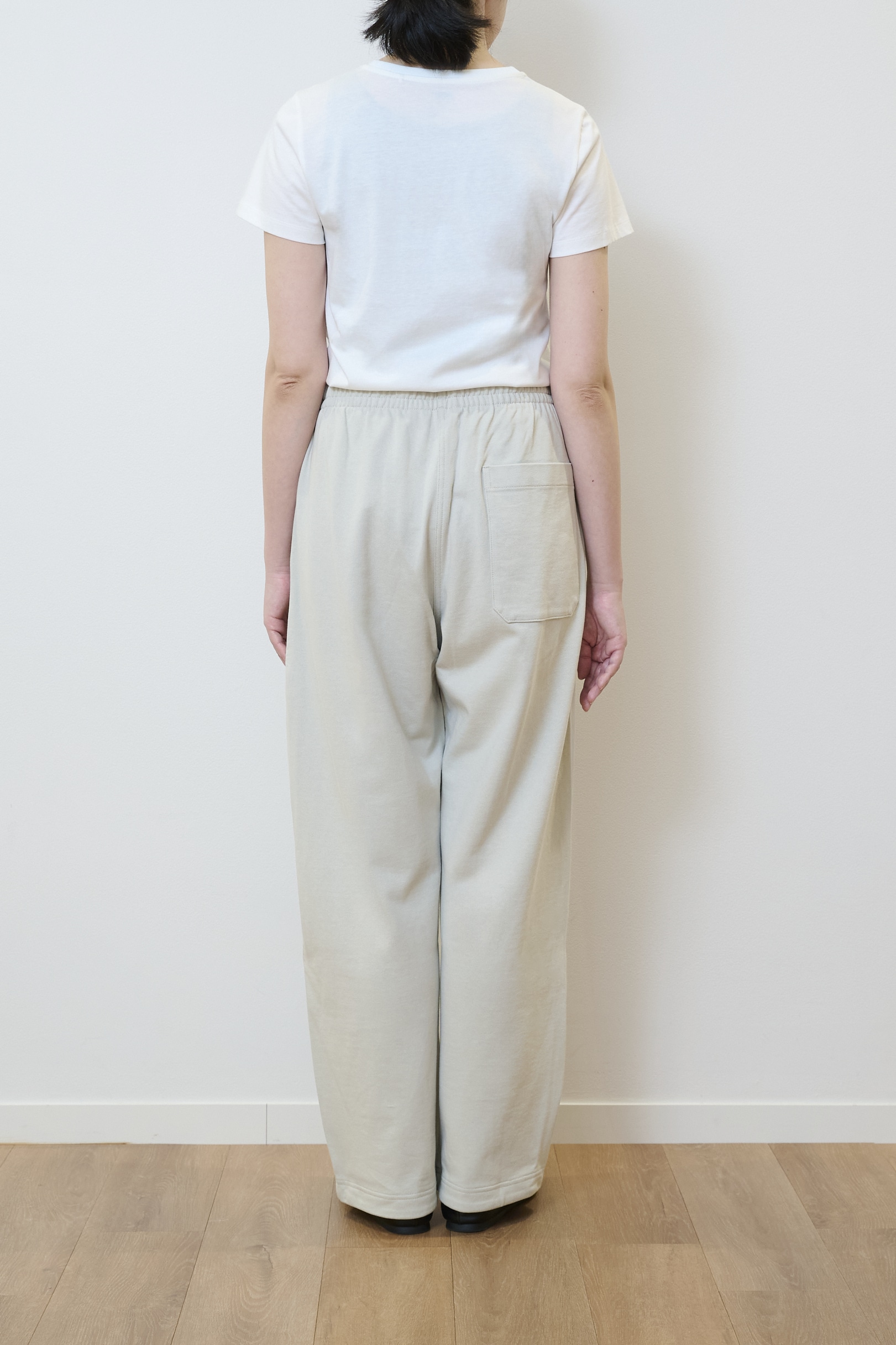 ユニクロ ユー　スウェットカーブパンツのバック