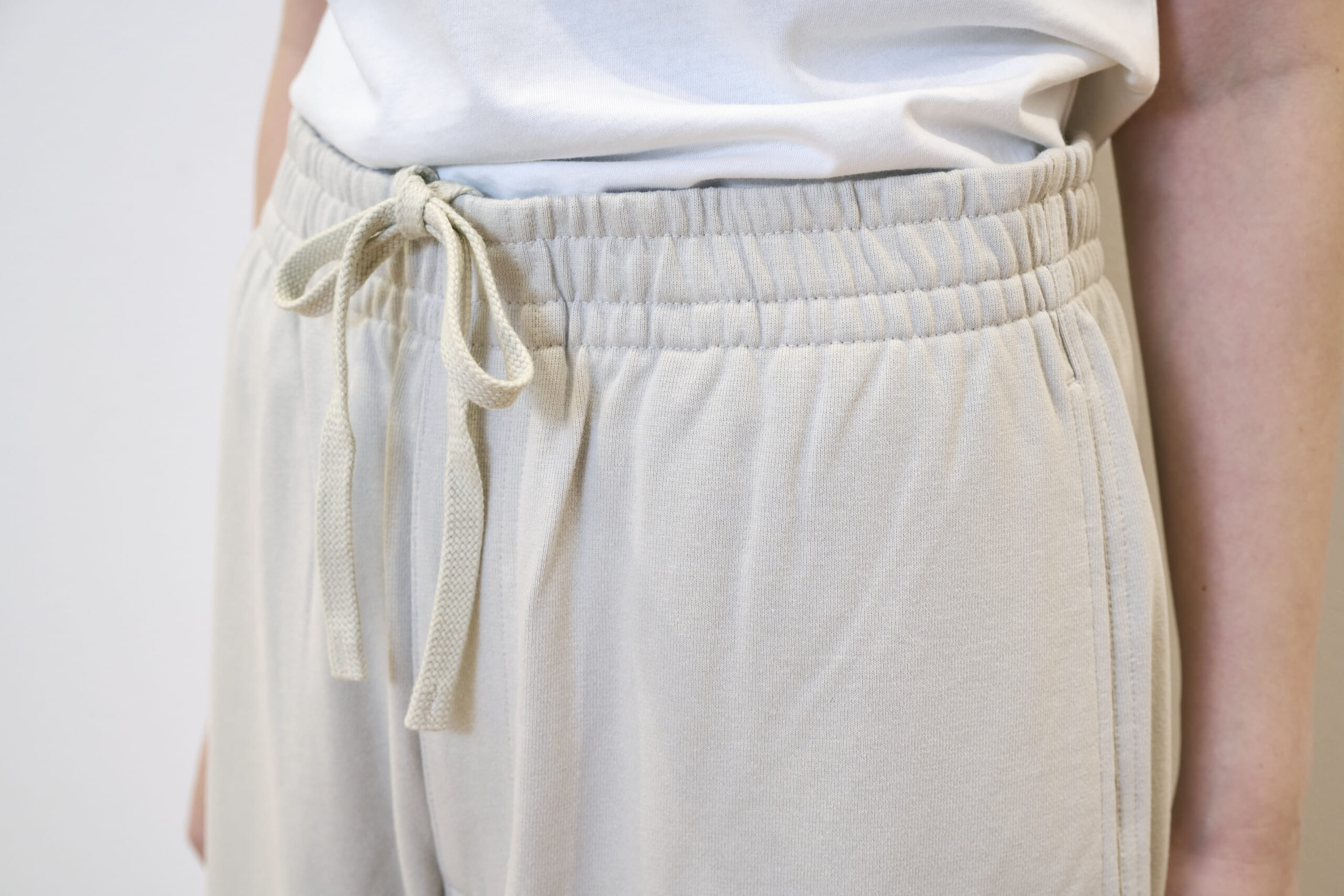 ユニクロ ユー　スウェットカーブパンツのウエストゴム