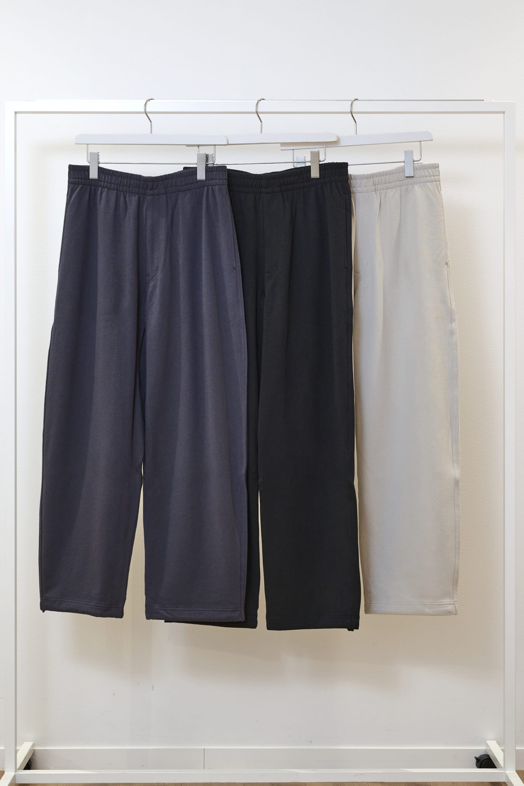 ユニクロ ユー　スウェットカーブパンツ