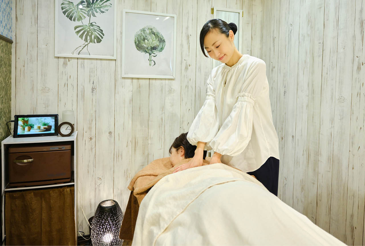 整骨院の一室でエステサロンを営業中のmuaさん