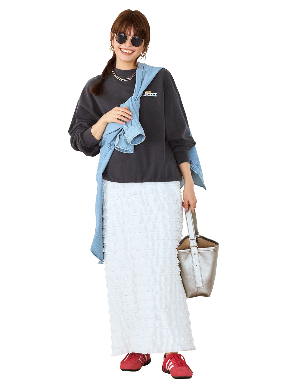 デニムシャツ コーデ垣内彩未さん