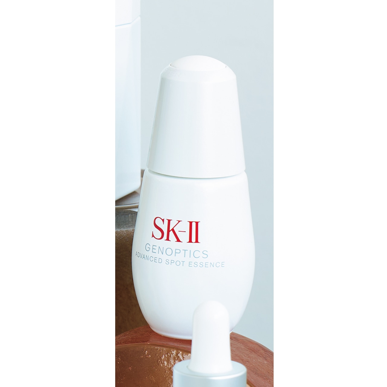 SK-Ⅱ
ジェノプティクス アドバンスド スポット エッセンス（医薬部外品）30㎖￥17490（4月5日発売）