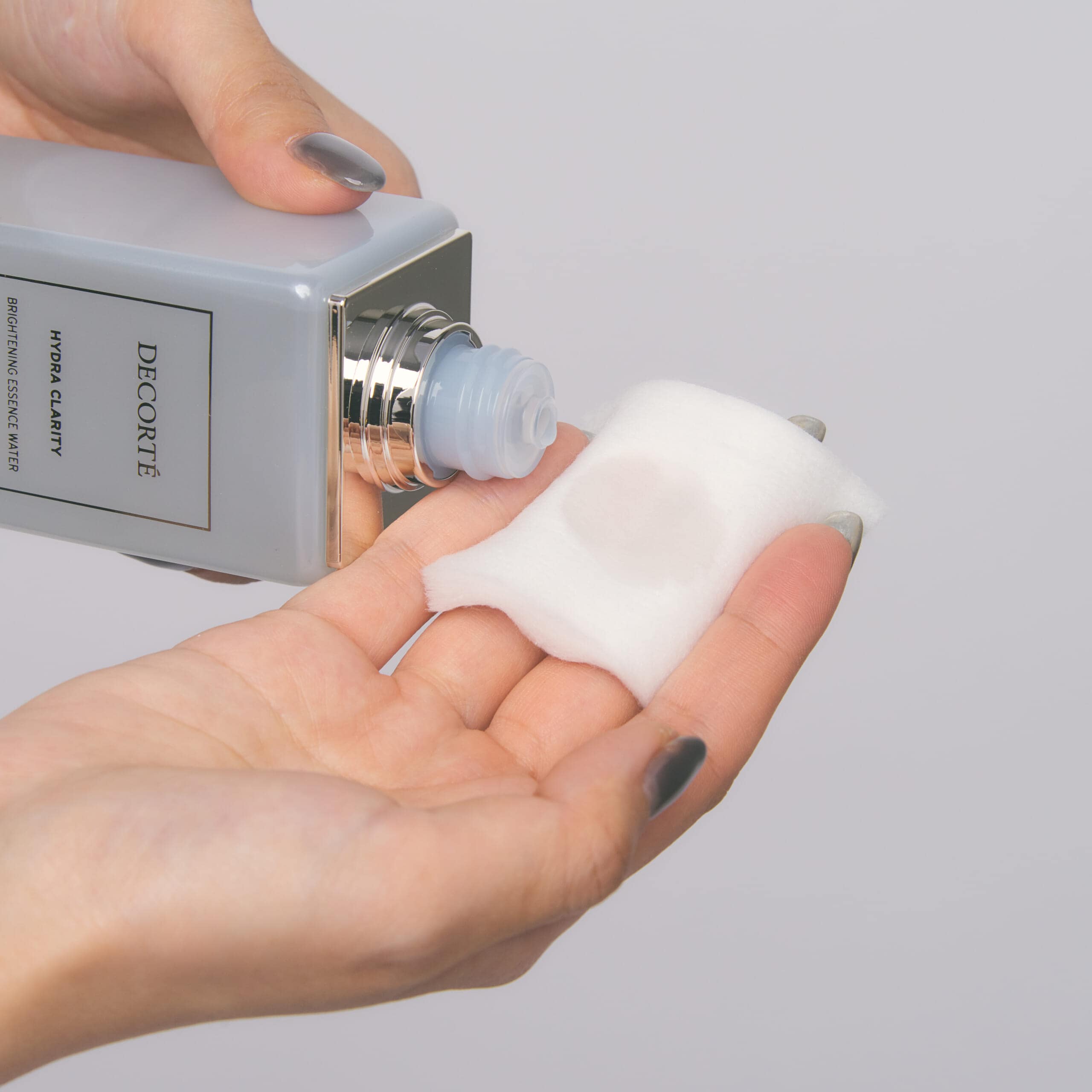 イドラクラリティ 薬用 ブライトニング エッセンス ウォーター