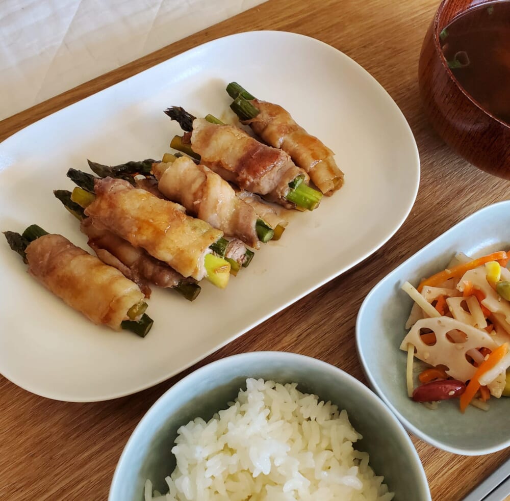 【アスパラガスの肉巻き】リイラボのオーバルプレートM