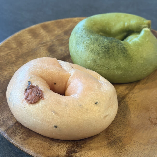 【BAGLE& BAGLE】桜もちと抹茶もちのベーグル