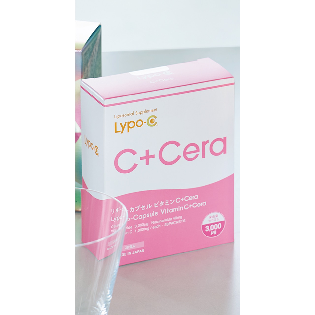 Lypo-C
リポ・カプセル ビタミンC＋Cera　28包入り￥13460／スピック