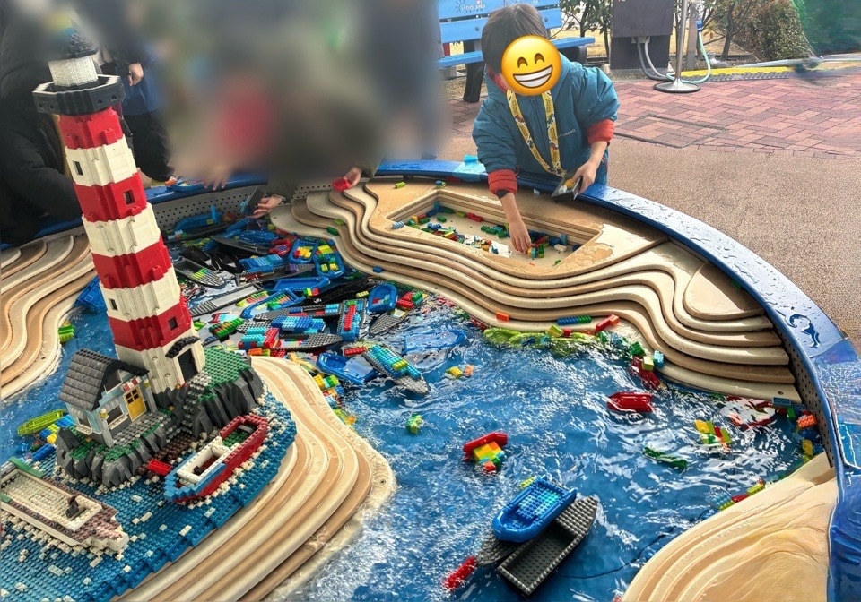 プールでレゴで遊べるコーナー