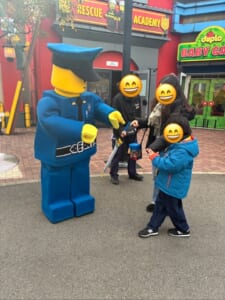レゴランドの着ぐるみのポリス