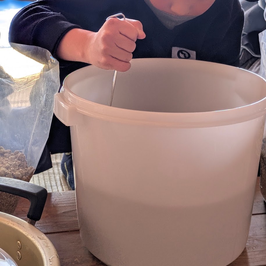 醤油作り、 手仕事、こども