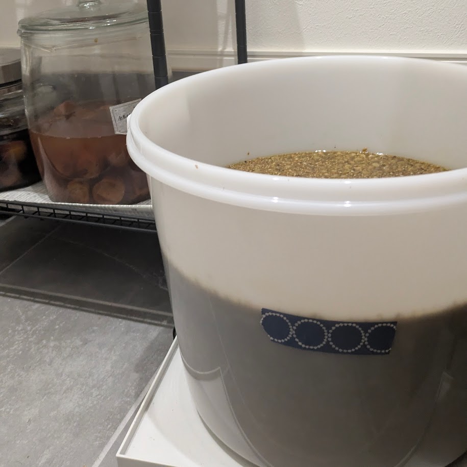 醤油仕込み パントリーLEE100人隊コポ