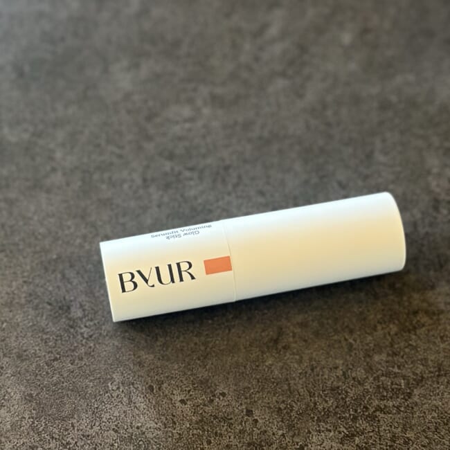 【ByUR(バイユア)】セラムフィット ボリューミング グロースティック・01メロウ