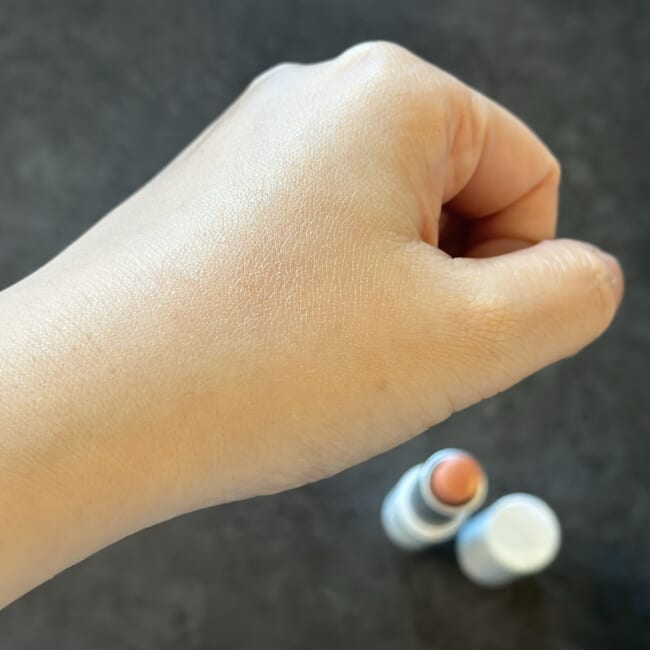 【ByUR(バイユア)】セラムフィット ボリューミング グロースティック・01メロウ