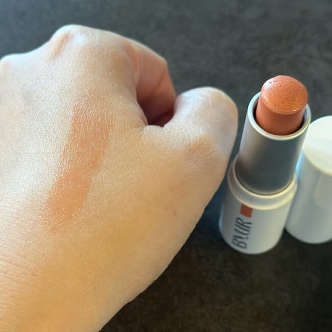 【ByUR(バイユア)】セラムフィット ボリューミング グロースティック・01メロウ