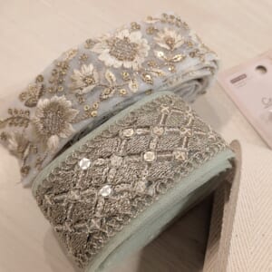 完成したスマホストラップ