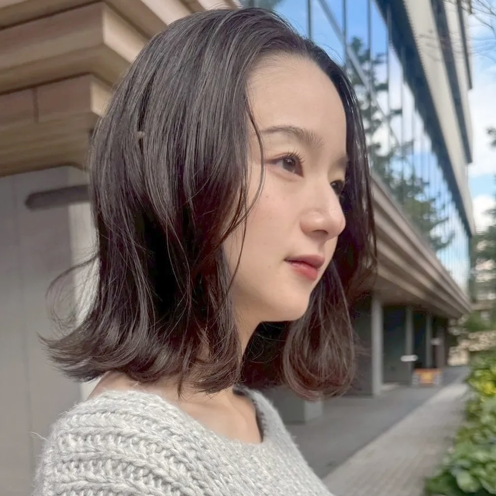 「前髪なし」で好印象のニュアンスパーマボブ　アザーカット01