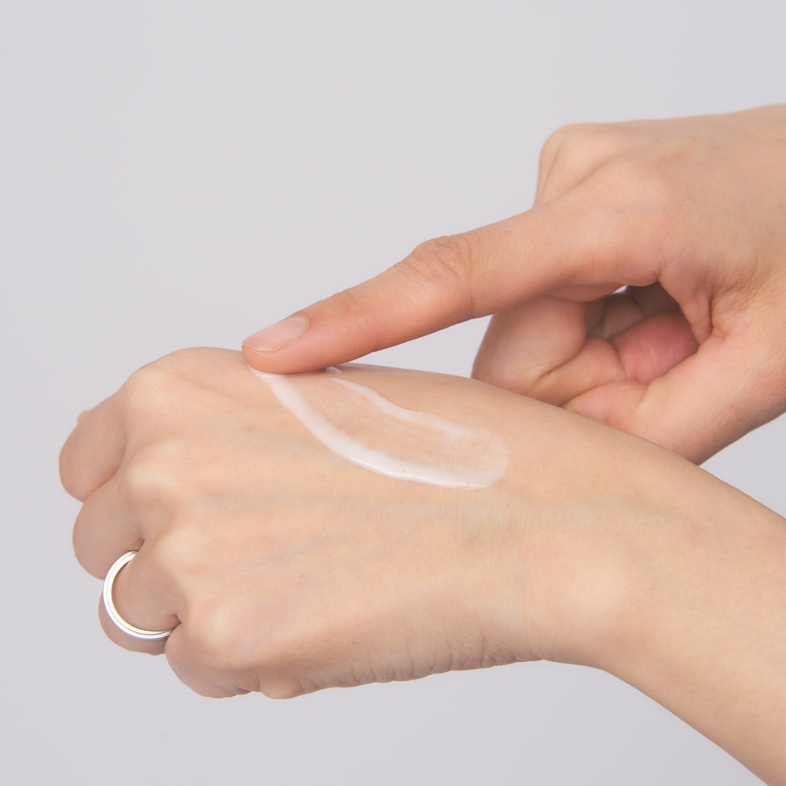 ブライトセラム イン トータル をお試し！