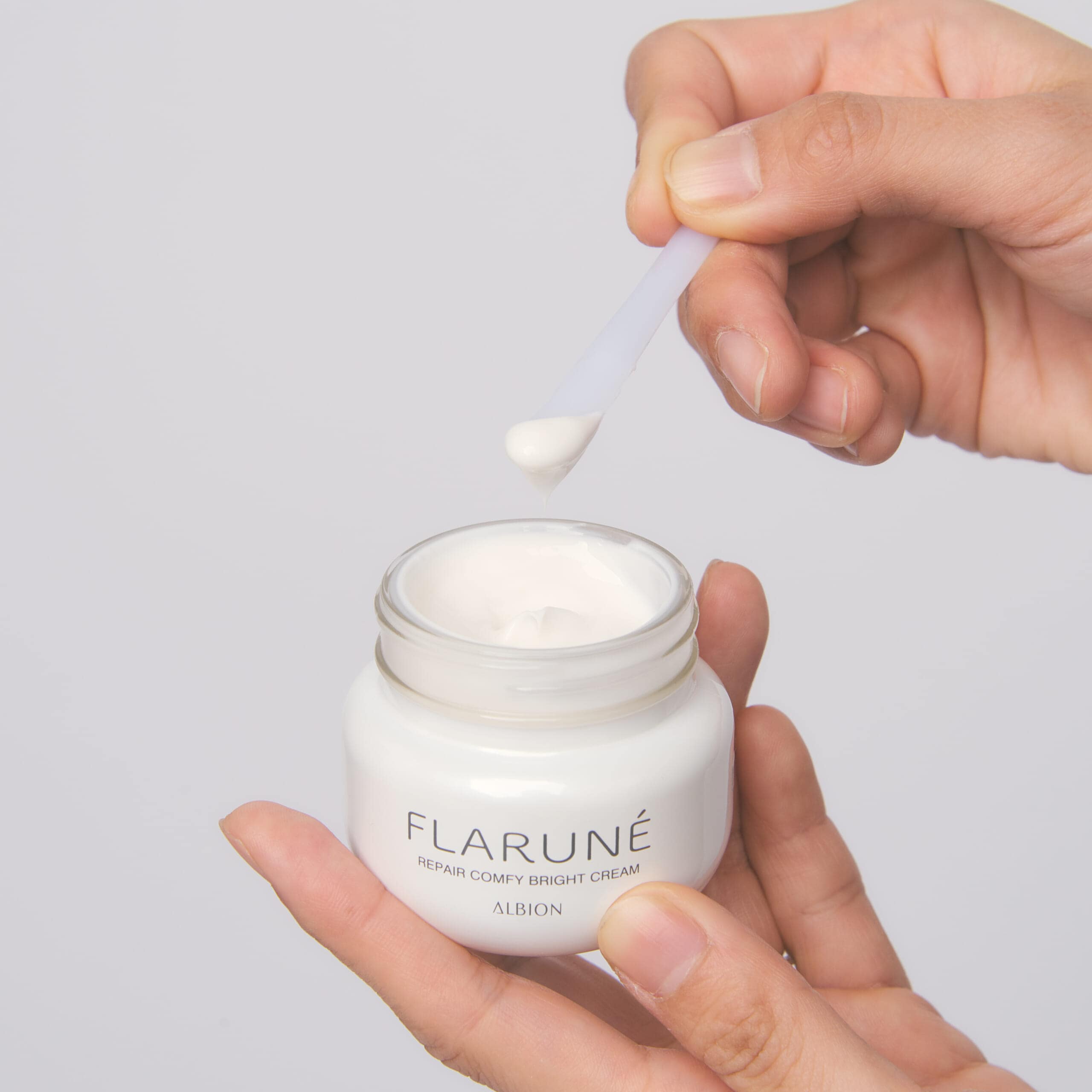 リペアコンフィ ブライトクリームをお試し！
