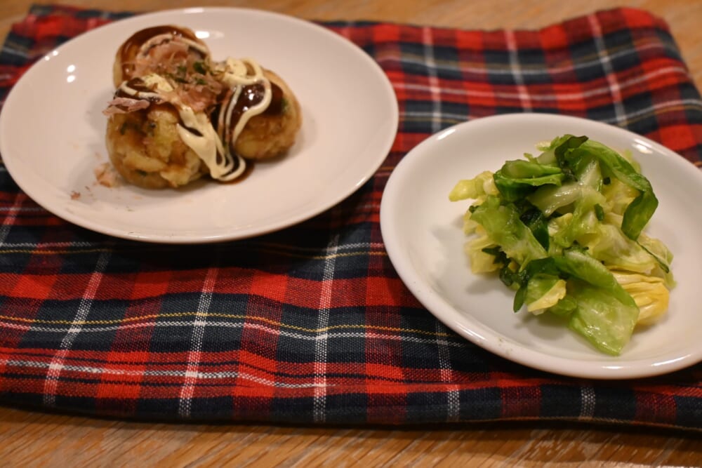 長谷川あかり　LEEレシピ　春キャベツ　大葉　たこ焼き