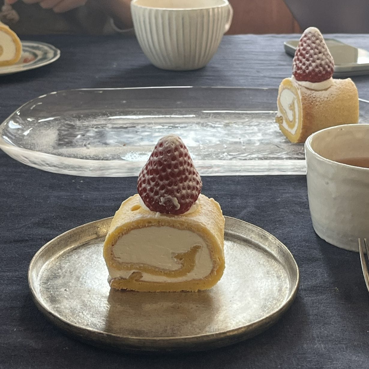 あまりんロールケーキ