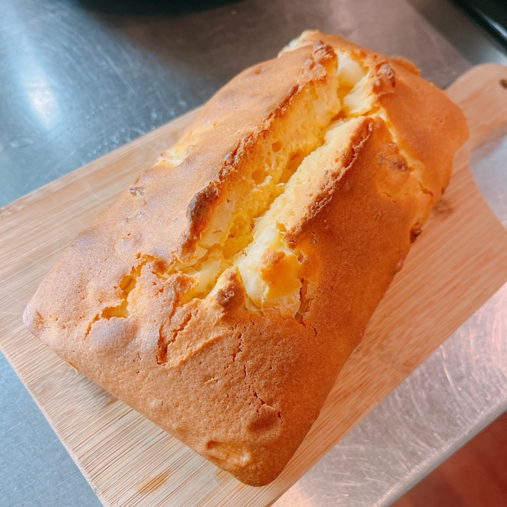 パウンドケーキ　クリームチーズ　おやつ