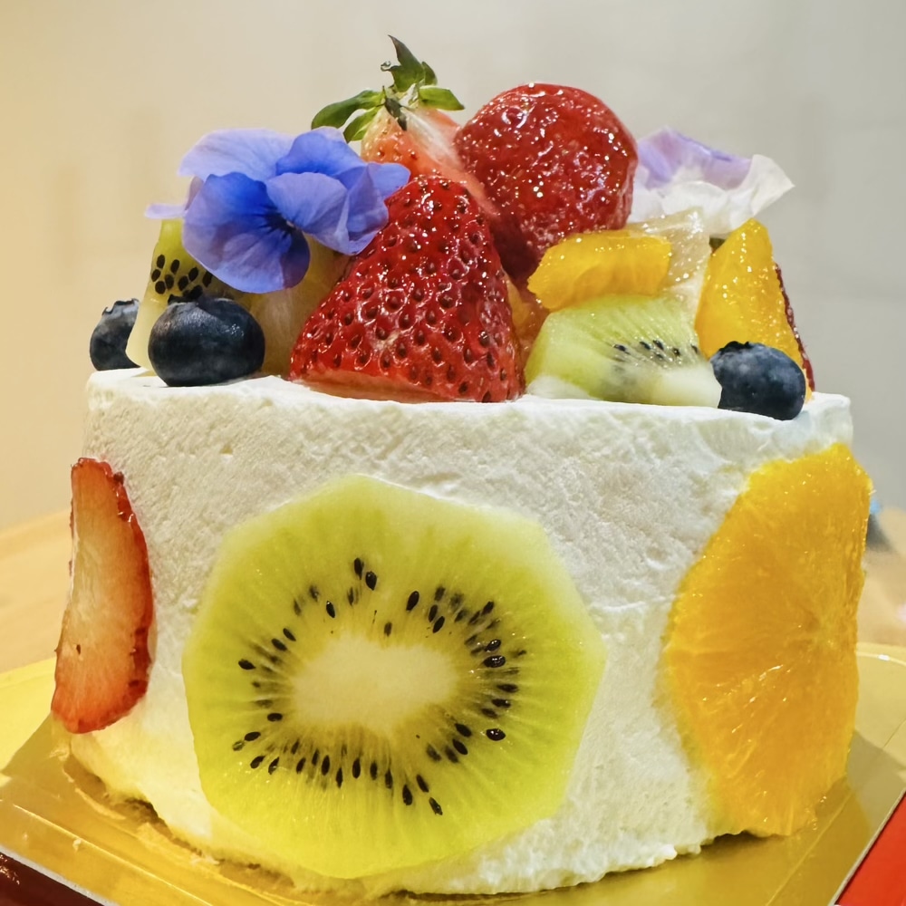 Horita205 バースデーケーキ　ホールケーキ