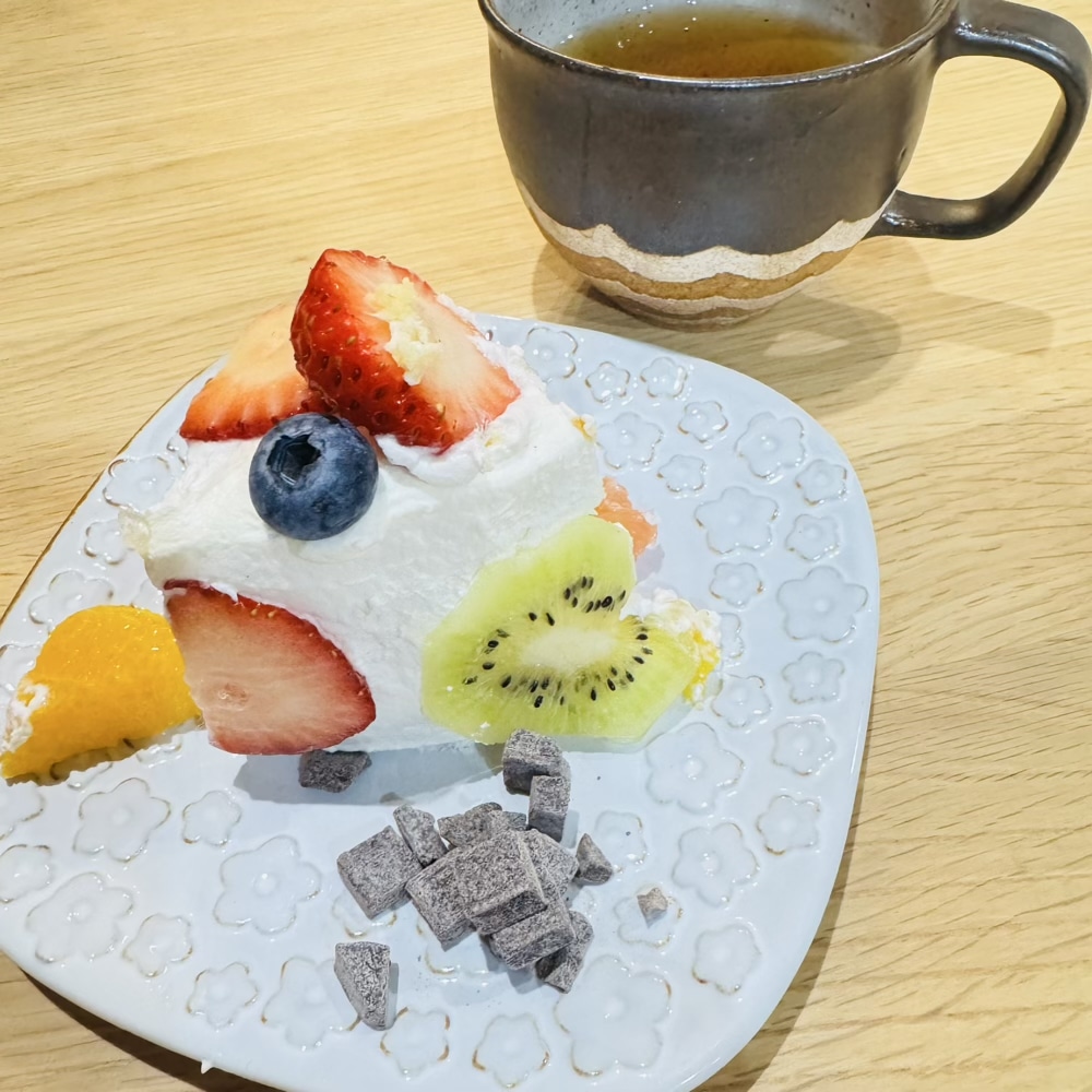 Horita205 バースデーケーキ　ホールケーキ