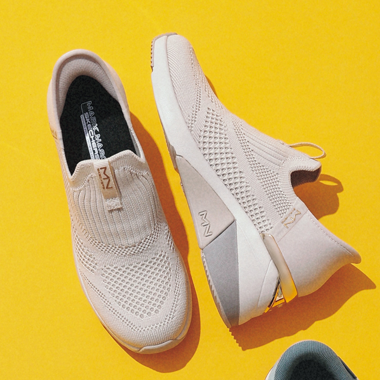 A.【SKECHERS（スケッチャーズ）】「Slip-ins Mark Nason A Wedge-Crecent」スニーカー　￥14190