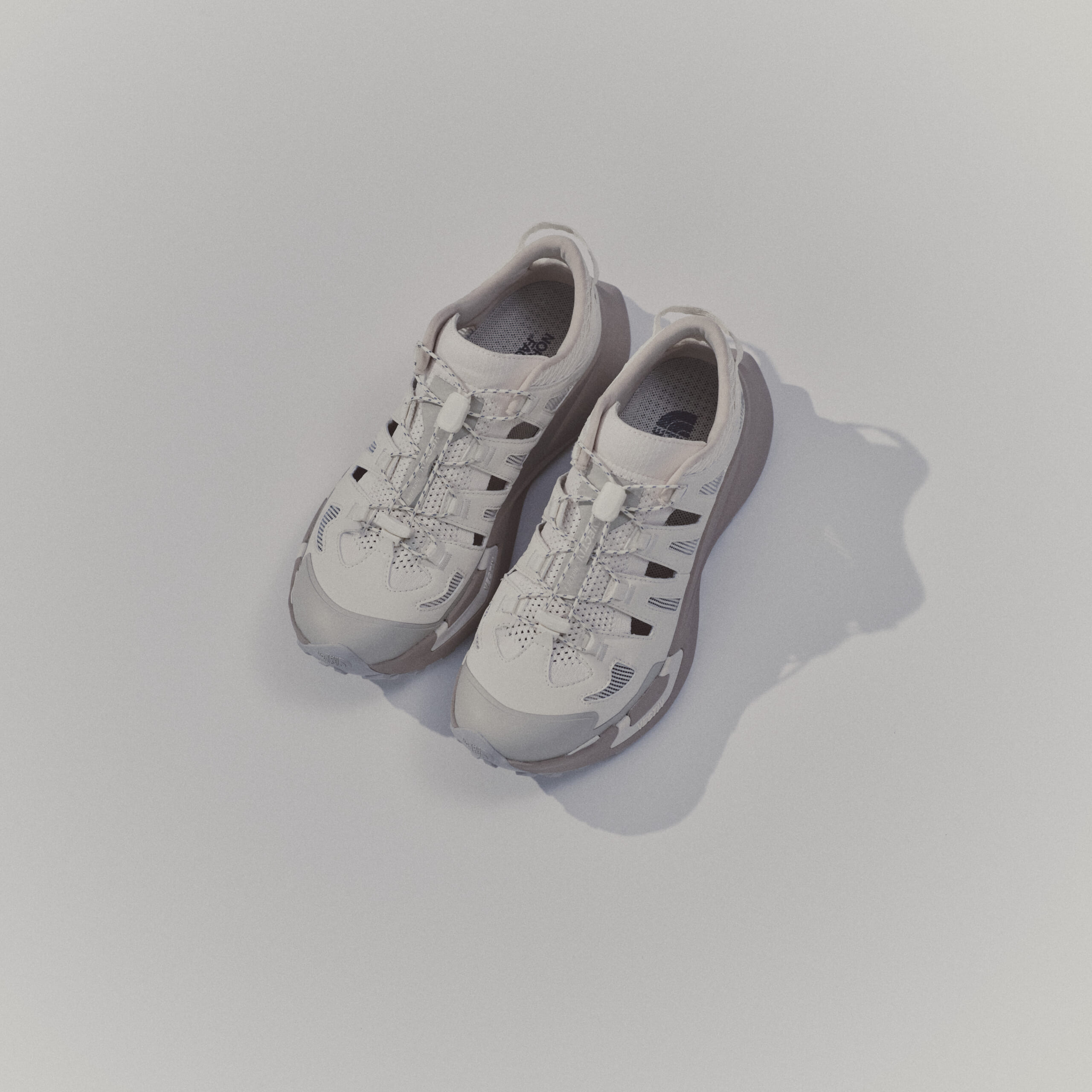 VECTIV Breeze 2のホワイトの製品画像