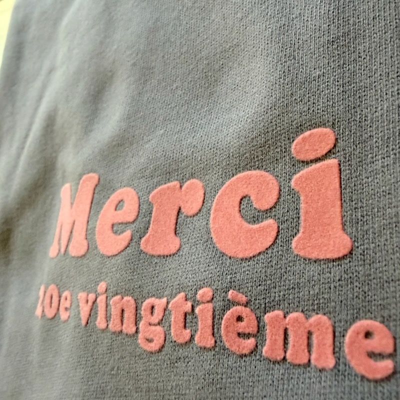 12closet
【洗える】USA コットン Merci Tシャツ