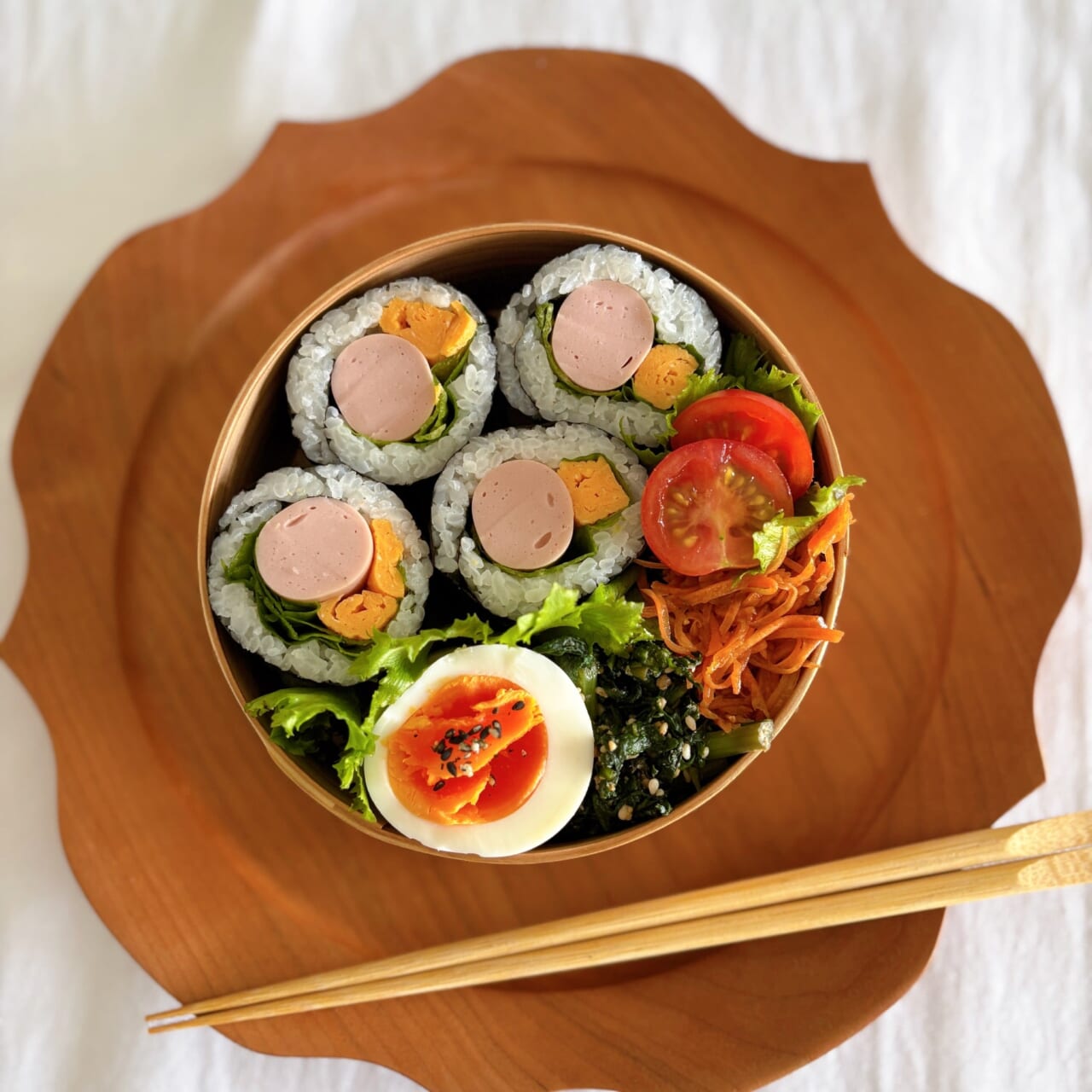 のり巻き　曲げわっぱ弁当　魚肉ソーセージ