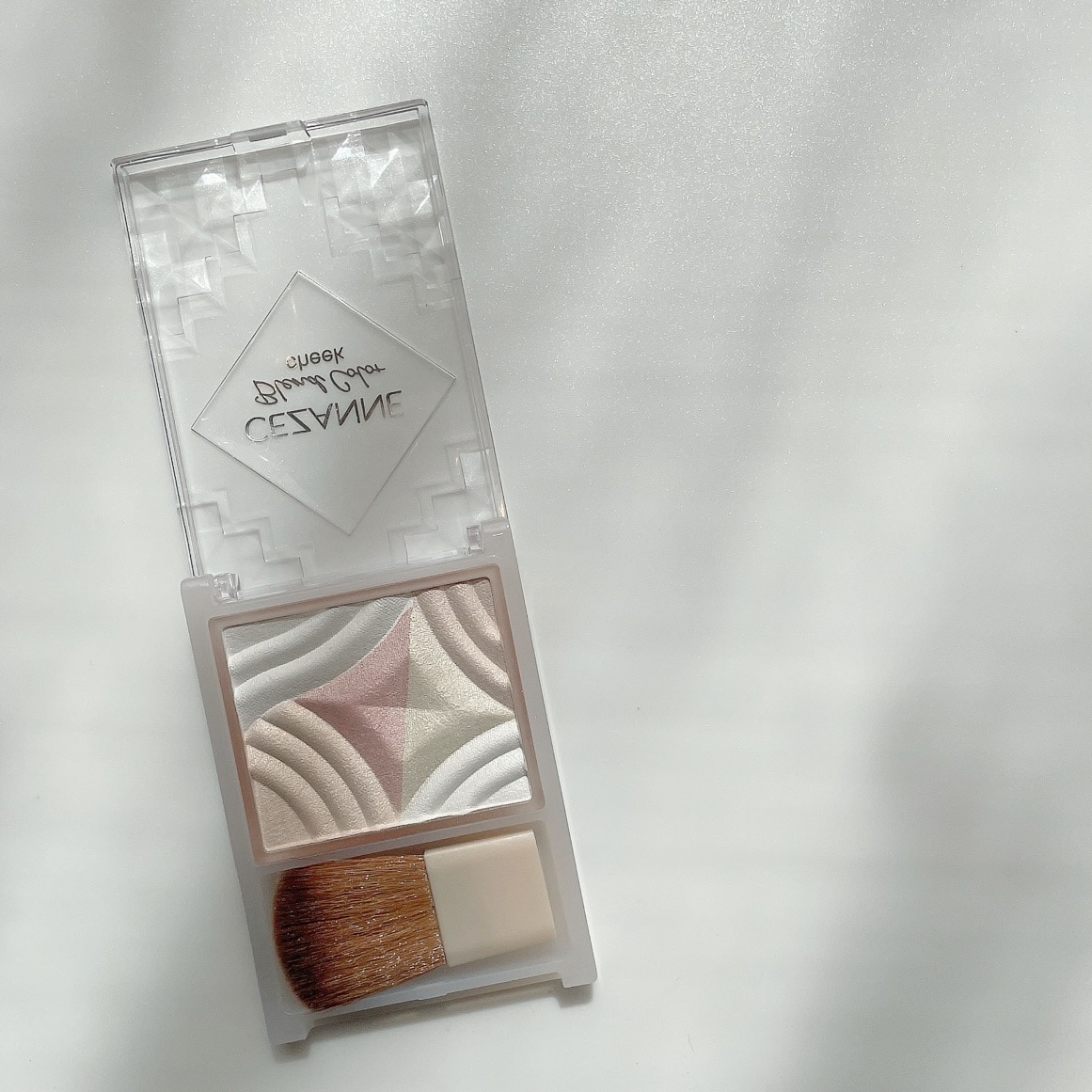 CEZANNE（セザンヌ）ブレンドカラーチーク / H1 ペールハイライト