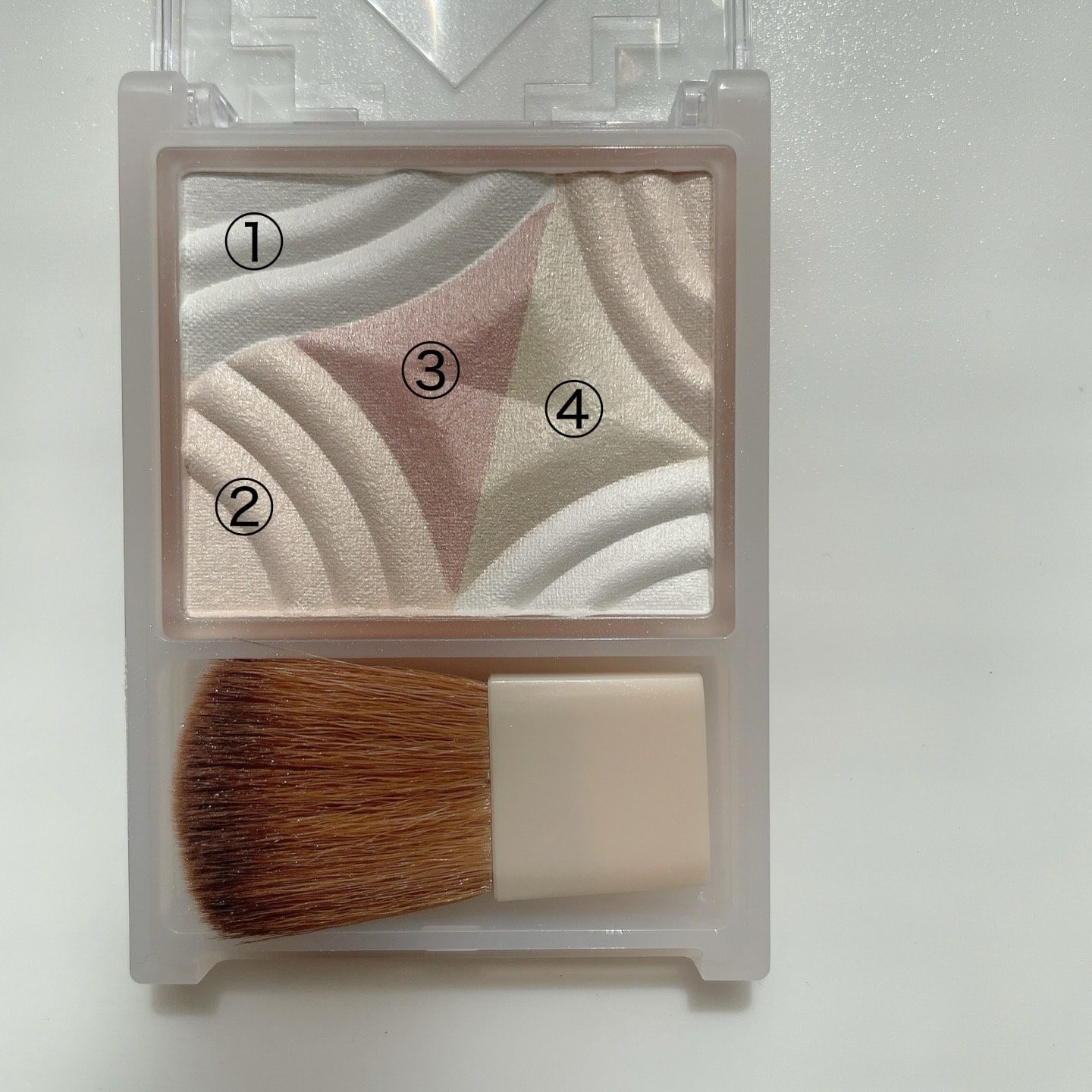 CEZANNE（セザンヌ）ブレンドカラーチーク / H1 ペールハイライト