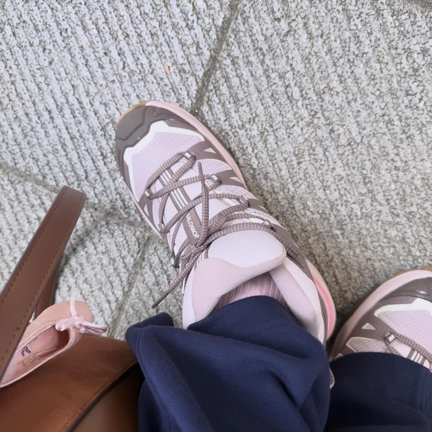 SALOMON スニーカー