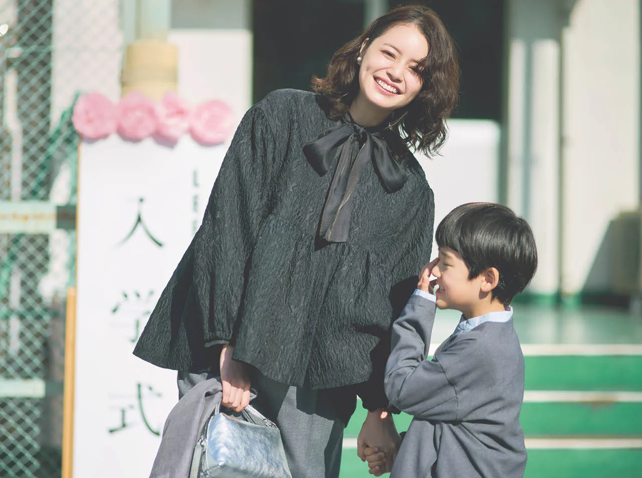 【ジェイドット】リボンブラウスのコーデ