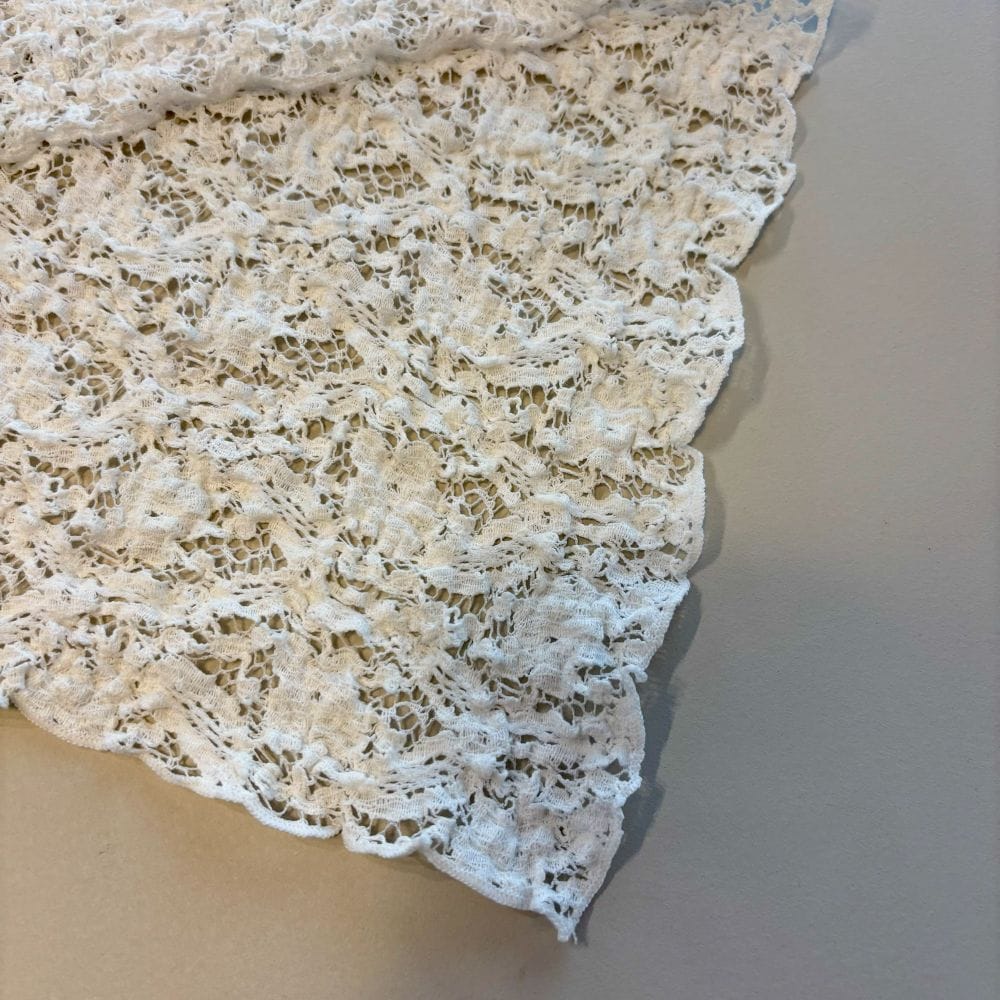 春コーデ　レース　スカーフ