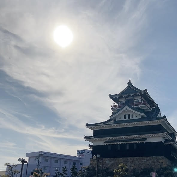 清須城 太陽バック