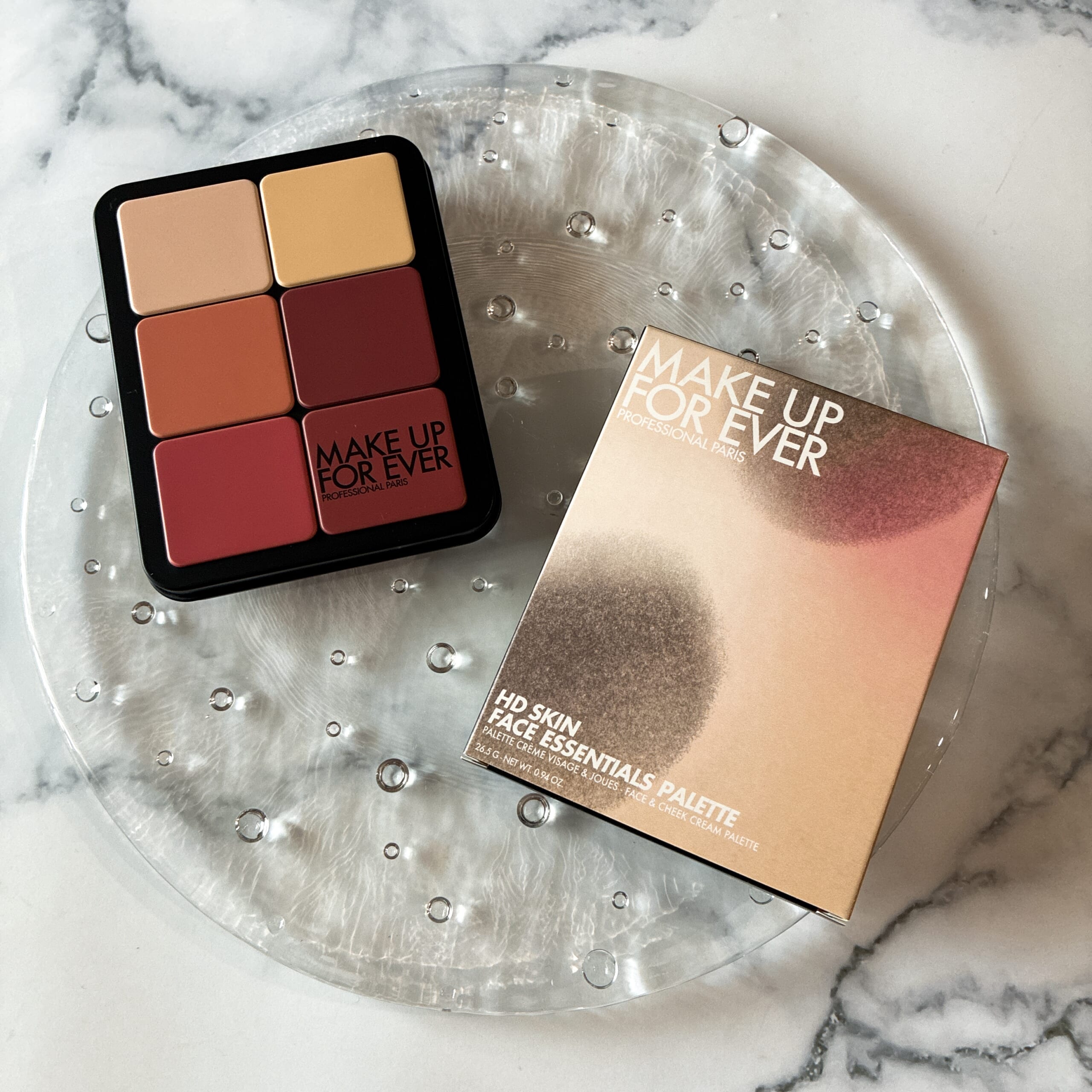 ファンデーション　メイクアップフォーエバー　makeupforever HDスキン エッセンシャルパレット　コントゥアリング　ハイライト　シェーディング