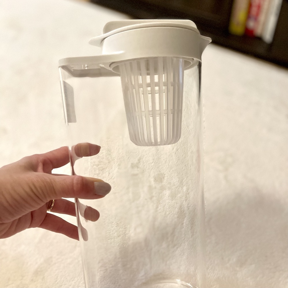 無印良品　MUJI　横置きできるストレーナー付き冷水筒　お茶ポット