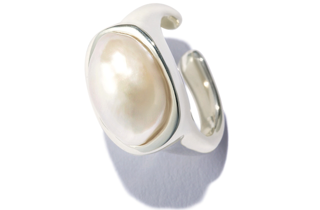 PLOW(プラウ)【五明祐子さんセレクト】Pearl Ear Cuff