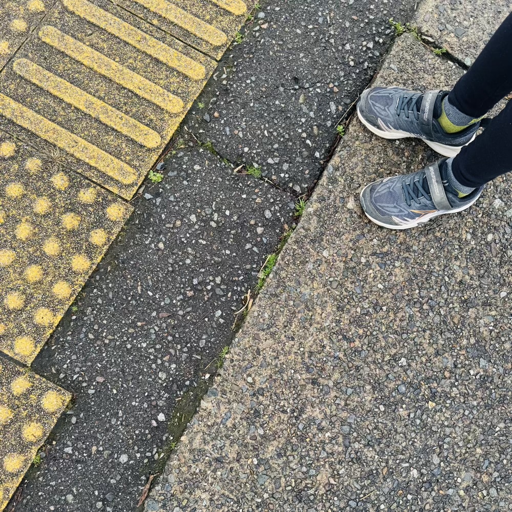 通学路　登校　1年生